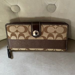 Coach signature wallet